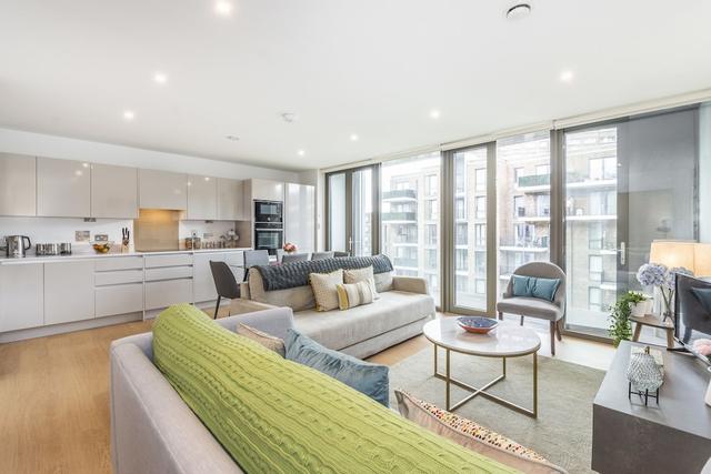 ستانينج براند نيو وستمنستر أبارتمنت