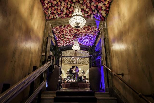 ذا فالت هوتل، وورلد هوتلز كرافتيد