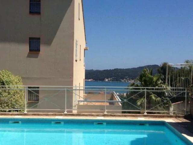 تاماريس باي