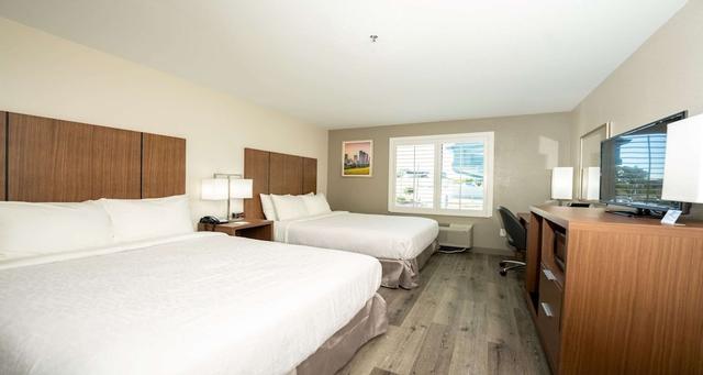 نزُل بست ويسترن هيوستن مطار جورج بوش الدولي (IAH)