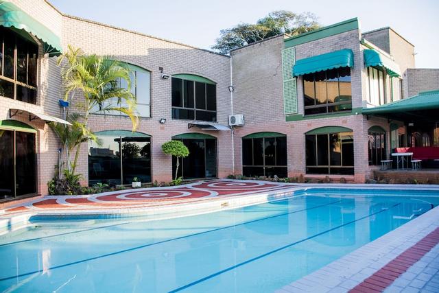 أسوروك فيلا جيست هاوس