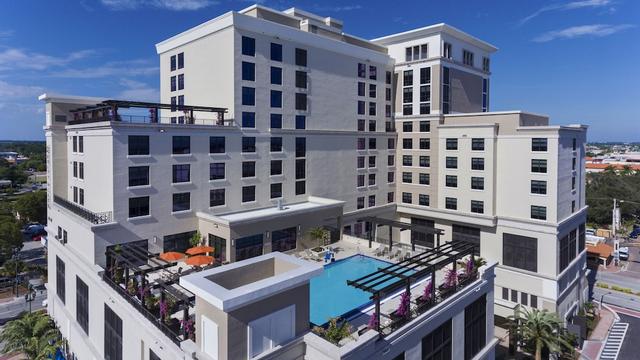 حياة بلايس بوكا راتون/داونتاون