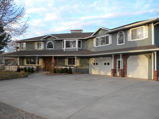 دانسينج مون بد آند بريكفاست