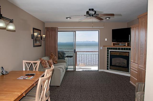 بيتش كومبر إن