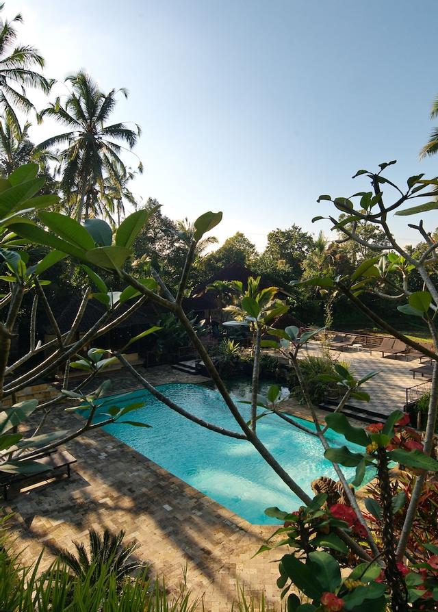 كيمباكا بيليمبينج فيلاز