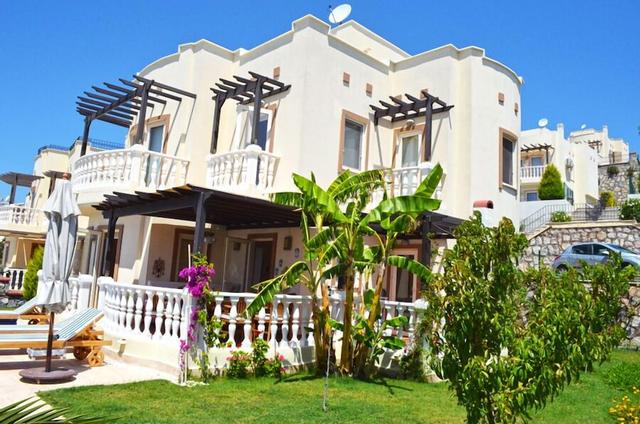 أبارتمنت 3 بد روم ليك فيو 7 باي ليكيا جلوبال