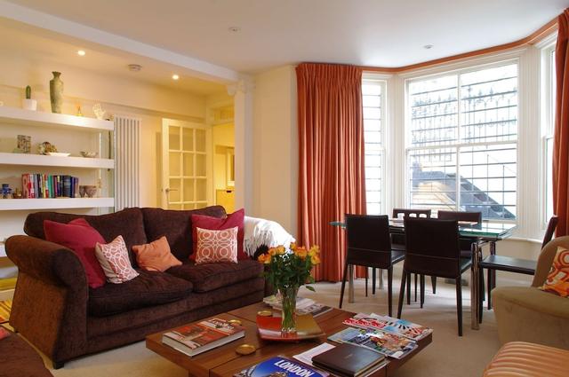 ذا لندن أجينت تشيلسي فينبورو