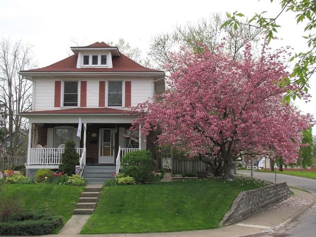 إقامة وإفطار بفندق ستراثايرد