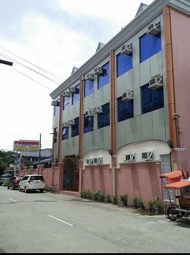 فاموس بنسيون هاوس 2