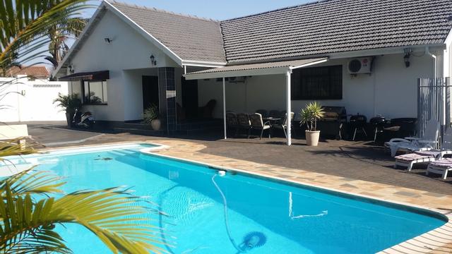 بوكليه جست هاوس