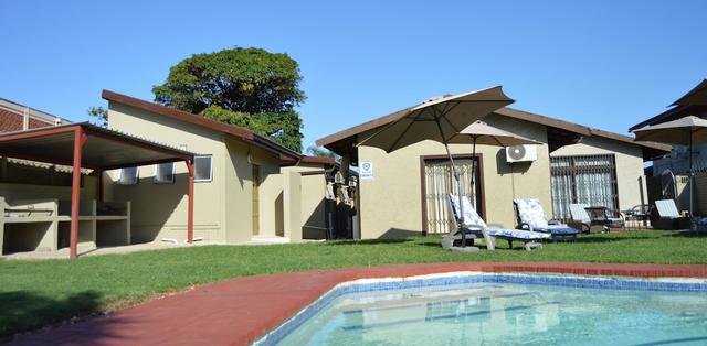 إفايا جيست هاوس