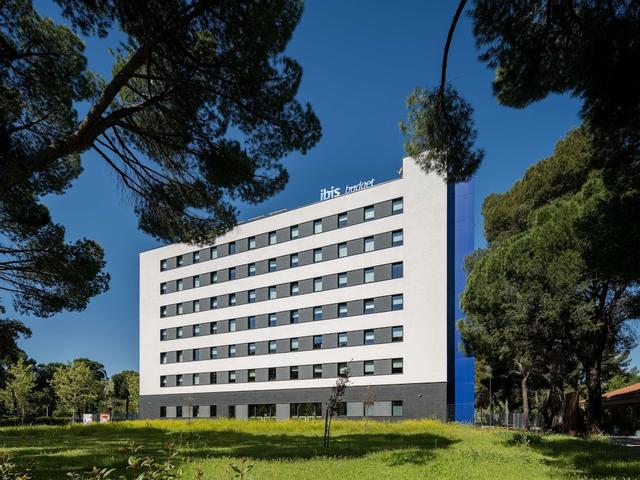 إيبيس بدجيت مدريد أيروبويرتو