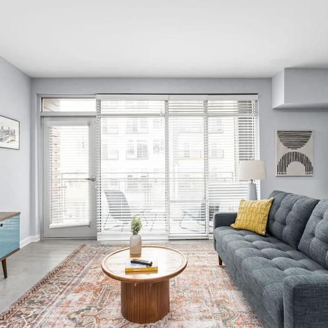 إندي مونومنت سيركل دري 1 بد ر إ كوزيسويتس