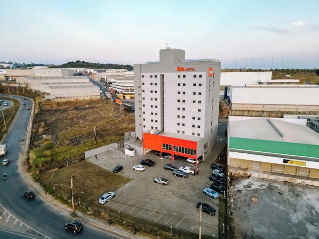 إيبيس كونتاجيم سياسا