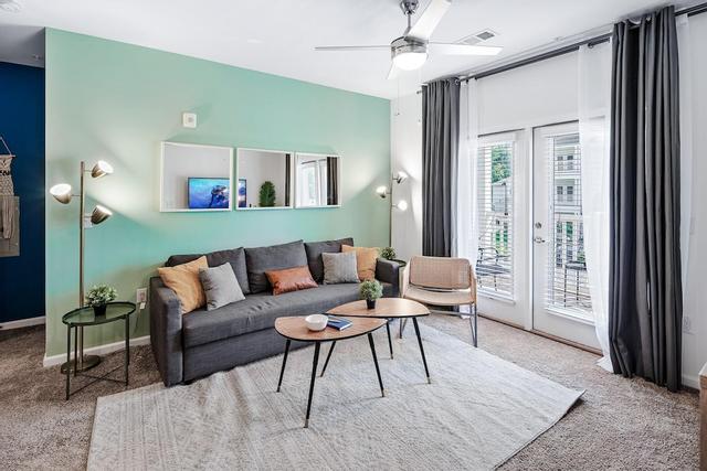 ساوث أشيفيل جيتاواي برايفت بالكوني أبارت 2